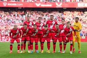 11 titular del Rayo Vallecano en Sevilla