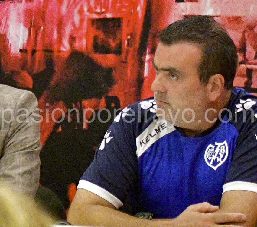Rafael Díaz, responsable de mantenimiento del estadio de Vallecas