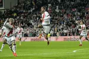 Santi Comesaña celebra su gol contra el Real Madrid