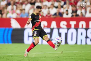 Álvaro García, en la acción del gol del Rayo contra el Sevilla