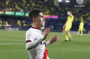 Sergio Camello, en la celebración de su gol en Villarreal