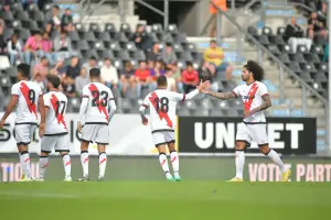 Alvaro celebrando el gol anotado ante el Charleroi belga