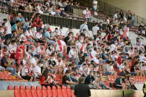Afición del Rayo Vallecano en el Estadio de Vallecas
