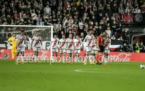 El Rayo Vallecano, un equipo unido contra el Real Madrid