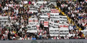 Protesta afición del Rayo Vallecano sobre su estadio