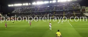 Foto de un partido en el estadio de Vallecas