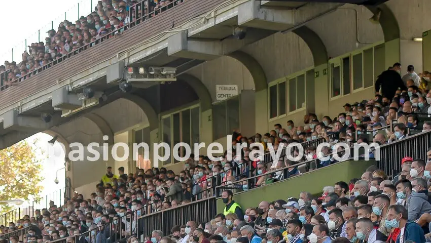 La afición del Rayo Vallecano tiene 200 entradas para Gijón