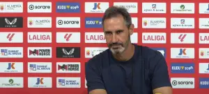 Vicente Moreno, técnico del Almería durante la rueda de prensa previa al partido ante el Rayo Vallecano