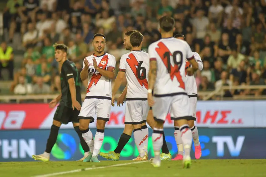Álvaro García, tras anotar el gol del Rayo contra Panathinaikos