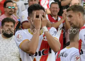 Kike Pérez, en la celebración de su primer gol con el Rayo Vallecano